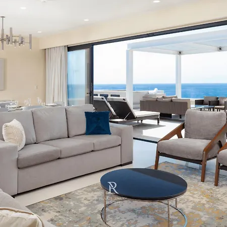 Three Bdr Penthouse Ocean Front-Villa La Valencia