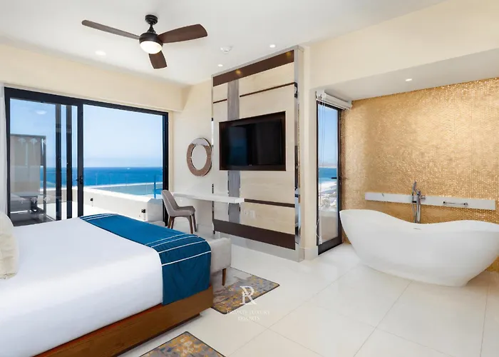 Resort Three Bdr Penthouse Ocean Front-villa La Valencia Cabo San Lucas
