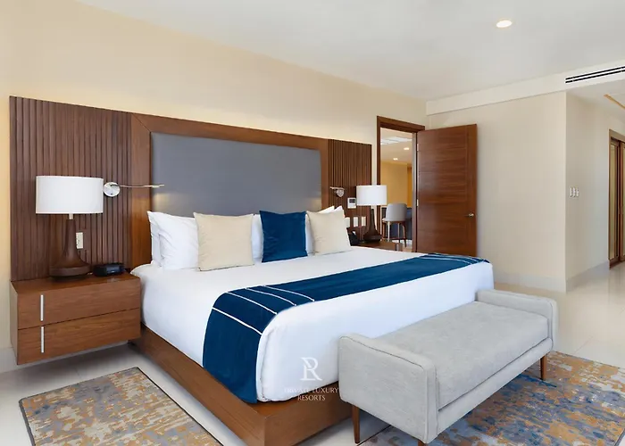 Three Bdr Penthouse Ocean Front-villa La Valencia Resort *